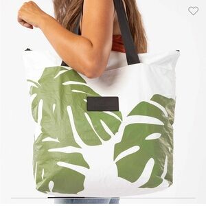 ALOHA Collection Day Tripper Monstera Bag